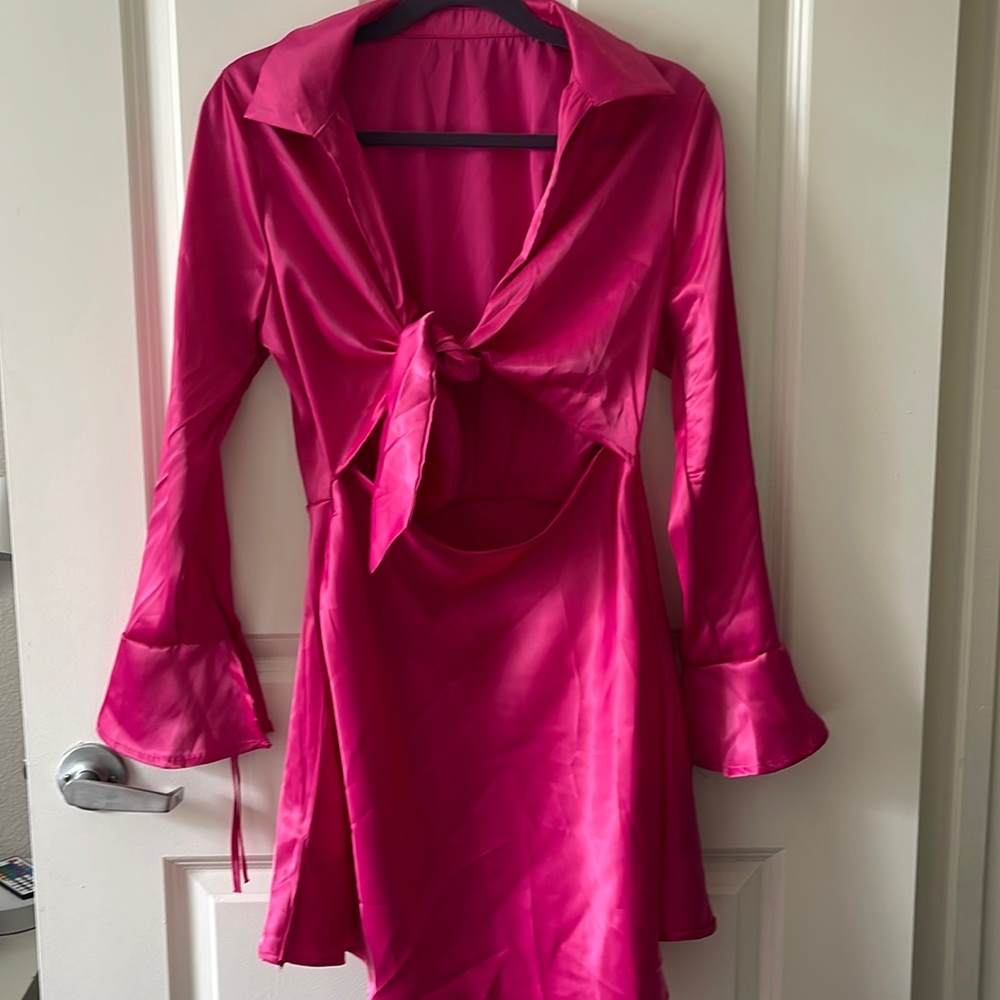 Pink, silky dress with front tie and collar